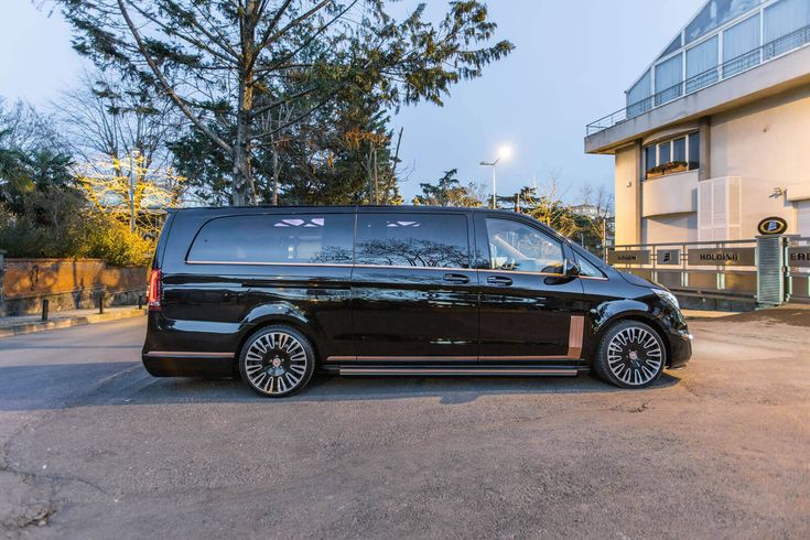 Luxury Business Class MPV Hire Dublin