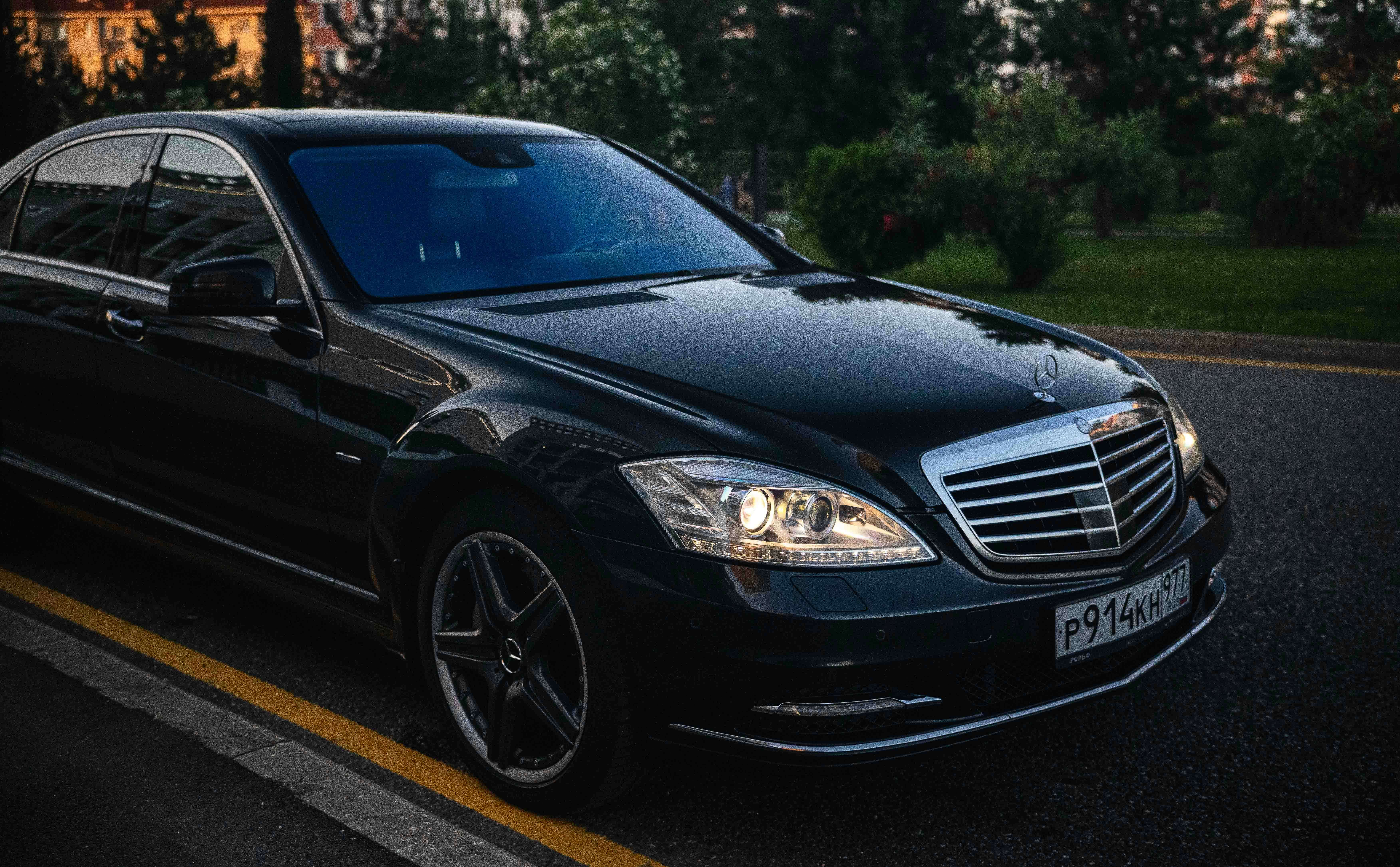 Blackrock Chauffeurs luxury chauffeur service